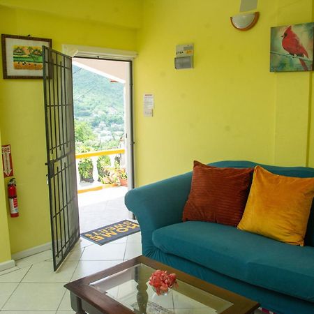 Mountain View Apartments Gros Islet Extérieur photo